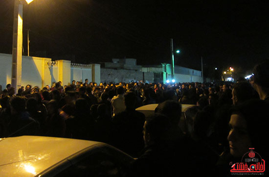 تجمع هواداران مرتضی پاشایی در پارک مادر رفسنجان (2)