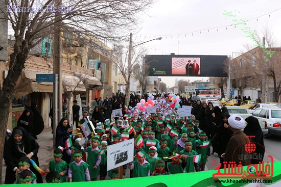 راهپیمایی سربازان کوچک انقلاب اسلامی در رفسنجان دهه فجر۹۳ (۷)