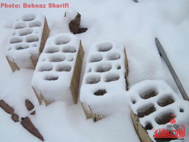 برف زمستانه در رفسنجان_خانه خشتی (۲)