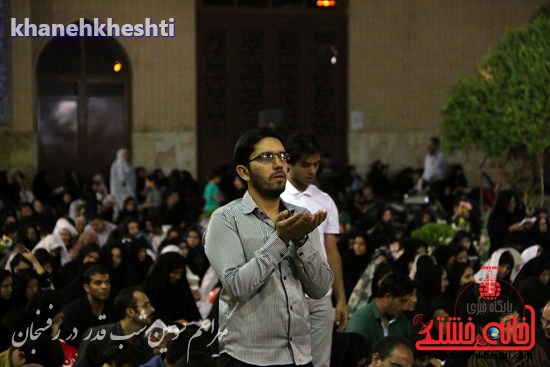 مراسم احیا شب بیست‎و‌سوم ماه رمضان در رفسنجان (۵)