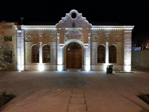 پروژکتور روشنایی (لنزدار)