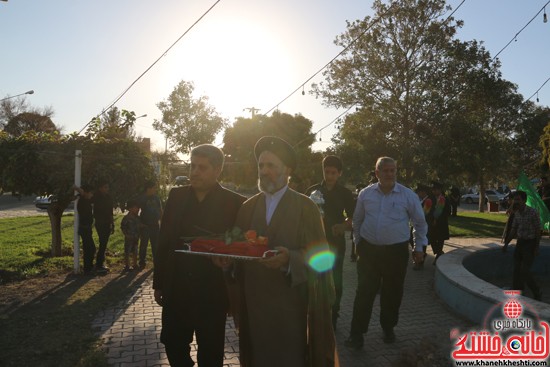 پرچم حرم امام حسین(ع) بر فراز گنبد مسجد صاحب الزمان (عج) هیئت کاظمیه رفسنجان (۱)