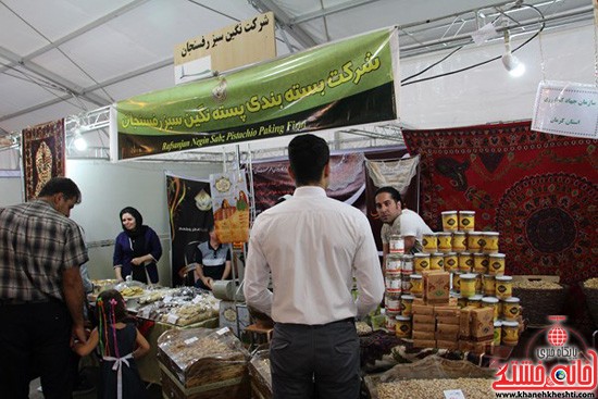 جمعه بازار آثار هنری در رفسنجان (۲)