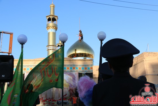 پرچم حرم امام حسین(ع) بر فراز گنبد مسجد صاحب الزمان (عج) هیئت کاظمیه رفسنجان (۱۱)