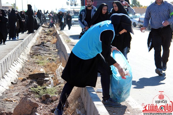 رفتگران طبیعت در پیاده روی اربعین حسینی رفسنجان (۱۰)