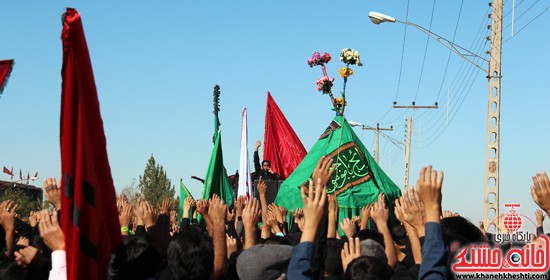 پیاده روی اربعین حسینی با حضور کاروان رهپویان کربلا در رفسنجان (۱۶)