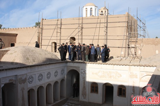 بازدید استاندار کرمان از خانه خشتی (۵)