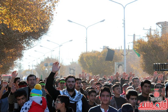 پیاده روی اربعین حسینی با حضور کاروان رهپویان کربلا در رفسنجان (۱۲)