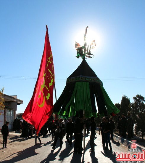 پیاده روی اربعین حسینی با حضور کاروان رهپویان کربلا در رفسنجان (۱۳)