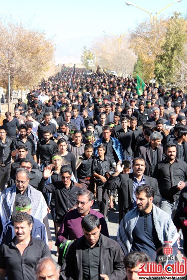 پیاده روی اربعین حسینی با حضور کاروان رهپویان کربلا در رفسنجان (۲۲)