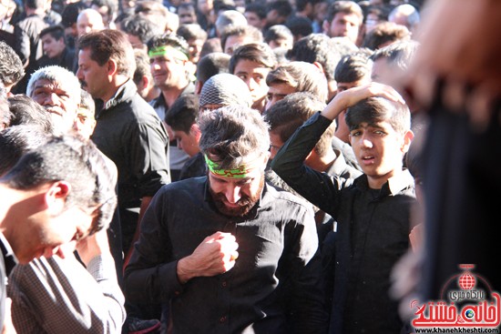 پیاده روی اربعین حسینی با حضور کاروان رهپویان کربلا در رفسنجان (۳۴)