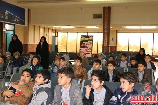 گردش علمی دانش اموزان دبستان امام حسن مجتبی از فرودگاه رفسنجان-خانه خشتی (۳)