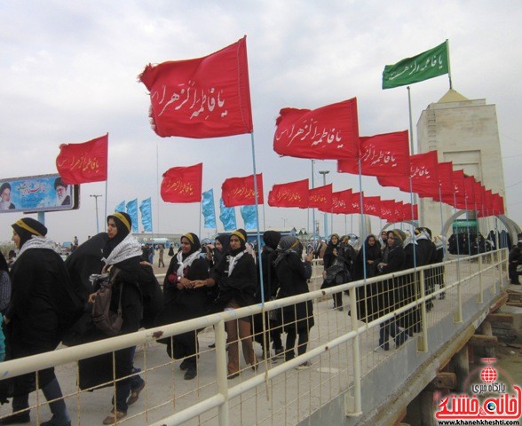 بازدید دانشجویان دختر بسیجی از مناطق عملیاتی جنوب_خانه خشتی_رفسنجان_ بهناز شریفی (۱۳)