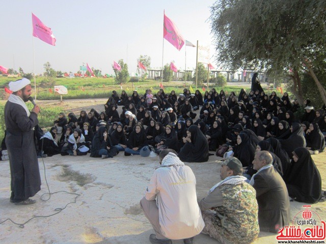 بازدید دانشجویان دختر بسیجی از مناطق عملیاتی جنوب_خانه خشتی_رفسنجان_ بهناز شریفی (۳۱)