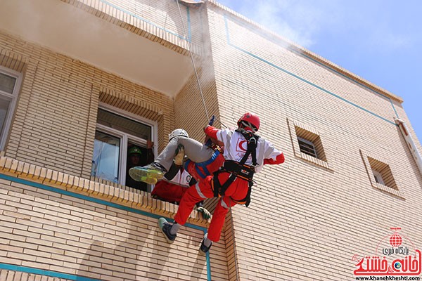 برگزاری مانور امداد و نجات در دانشگاه آزاد واحد رفسنجان