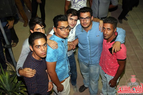 حضور جوانان در جشن بزرگ نیمه شعبان در شهربازی رفسنجان