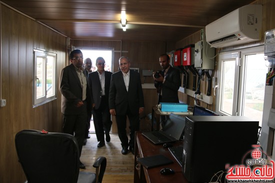 بازدیداز  سایت خورشیدی دانشگاه ولیعصر(عج) رفسنجان توسط وزیر آموزش پرورش و هیئت همراه