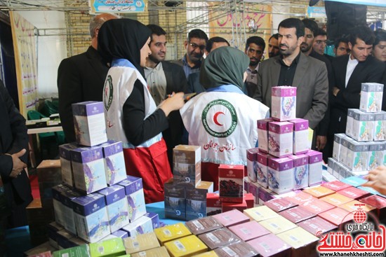 بازدید مسئولین از نمایشگاه قرآن، مائده های آسمانی و صنایع دستی در رفسنجان