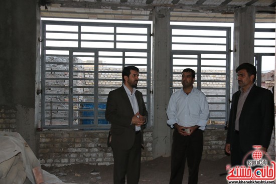 بازدید فرماندار و رئیس کمیته امداد شهرستان رفسنجان از روند اجرای ساخت منزل مسکونی یک از مددجویان 