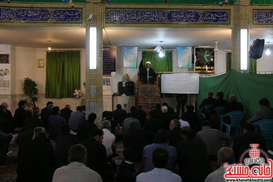 مراسم احیای شب 21 ماه مبارک رمضان با حضور  مردم مومن و خداجوی در بیت العباس شهرستان رفسنجان