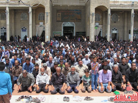 نماز جماعت در آستان مقدس امامزاده سید جلال الدین اشرف در سالروز شهادت امام صادق(ع)