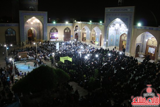 حضور مردم در مراسم وداع با ماه مبارک رمضان در مسجد جامع رفسنجان