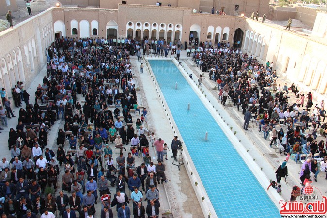 رونمایی از تمبر ثبت ملی پسته رفسنجان در جشن ملی پسته