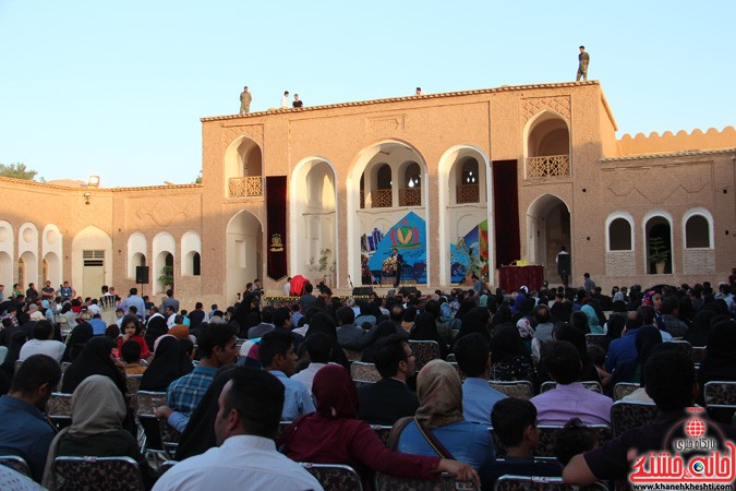 رونمایی از تمبر ثبت ملی پسته رفسنجان در جشن ملی پسته