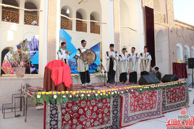 رونمایی از تمبر ثبت ملی پسته رفسنجان در جشن ملی پسته