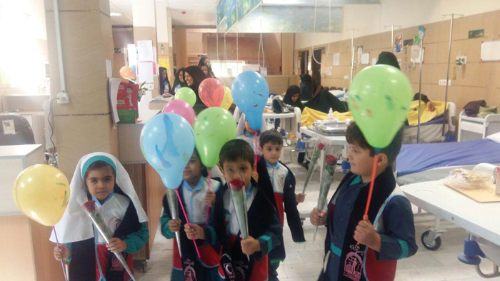 دلجویی از کودکان بیماری خاص بیمارستان رفسنجان به مناسبت روز جهانی کودک 