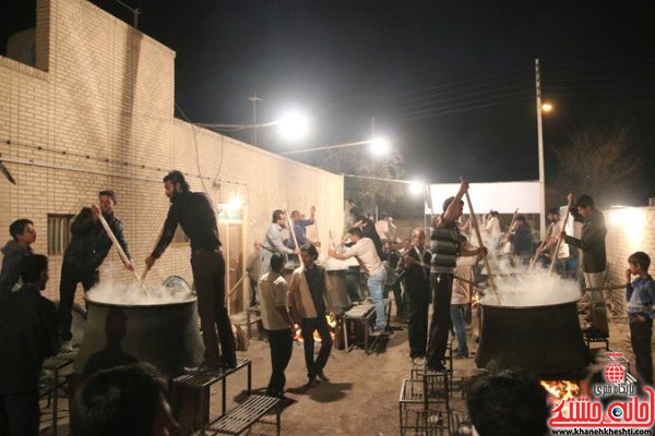 آئین حلیم پزی به همت جوانان رفسنجانی در خیابان آذر 5