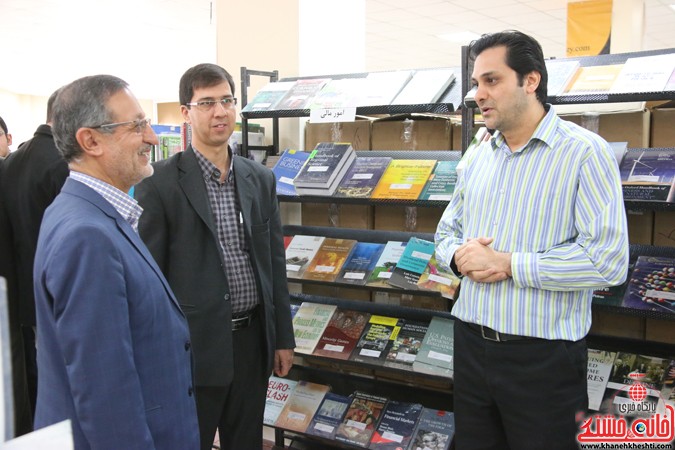 برپایی نمایشگاه بزرگ کتاب در دانشگاه ولیعصر(عج) رفسنجان
