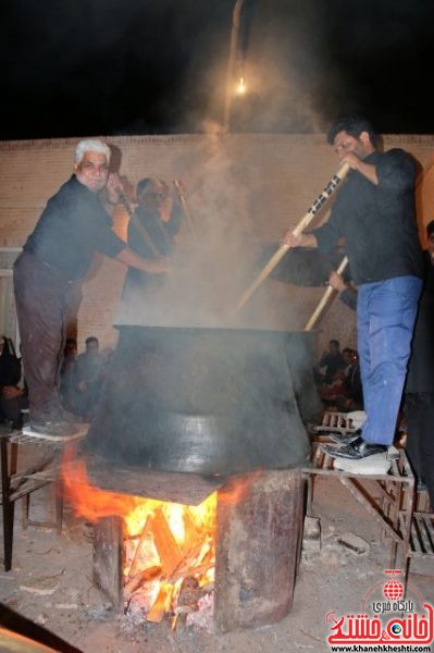 آیین حلیم پزان به یاد شهید قلی بیگی در روستای حمید آباد