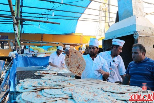 موکب خاتم الانبیاء رفسنجان در حال ارائه خدمات به زائرین اربعین حسینی در کربلای معلی