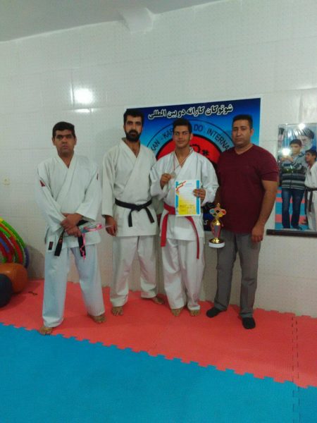 کسب کاپ سوم تیم کاراته رفسنجان در مسابقات بین باشگاههای استان