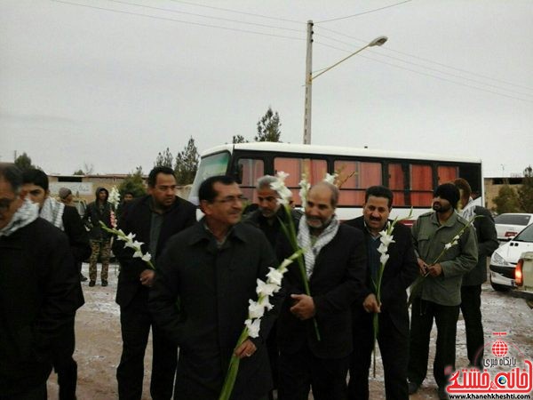 گلباران قبور شهدای جوادیه فلاح با حضور فرماندار