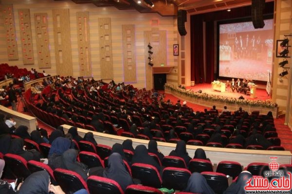گروه همخوانی کشوری ثامن الحجج یزد در محفل انس با قران کریم گرامیداشت شهدای مدافع حرم در تالارخیام دانشگاه ولی عصر(عج) رفسنجان