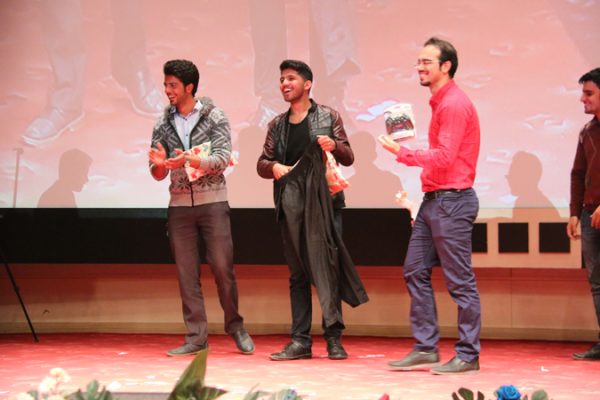 جشن بزرگداشت رو دانشجو در دانشگاه ولیعصر(عج)-اهدای جوایز