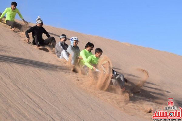 بازدید دوچرخه سواران از کویر زیبای دهستان لاهیجان رفسنجان