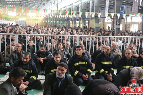 حضور اتش نشانان در نماز جمعه مصلی بزرگ امام خامنه ای رفسنجان