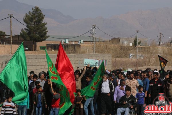 استقبال مردم روستای کبوترخان رفسنجان از کاروان شهدای گمنام و شهید غواص