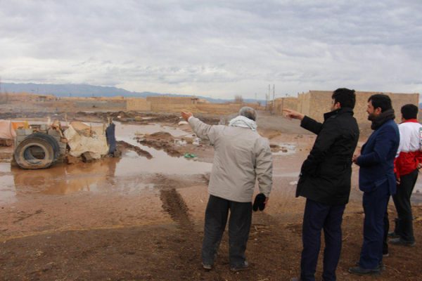جاری شدن سیل در روستای ناصریه رفسنجان