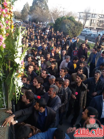 استقبال باشکوه از شهدای گمنام و شهید غواص در میدان آزادی و حرکت کاروان به سمت میدان قدس رفسنجان