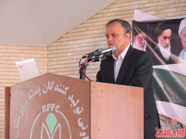استاندار کرمان در آیین افتتاح تالار تخصصی معاملات پسته در رفسنجان 