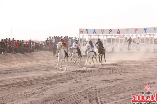 مسابقات اسب دوانی کورس زمستانه 95 که در میدان کورس سید الشهدای قاسم آباد حاجی رفسنجان