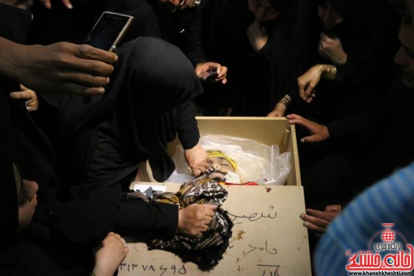 آخرین دیدار مادر شهید بافنده با مادرش در حسینیه ثارالله رفسنجان