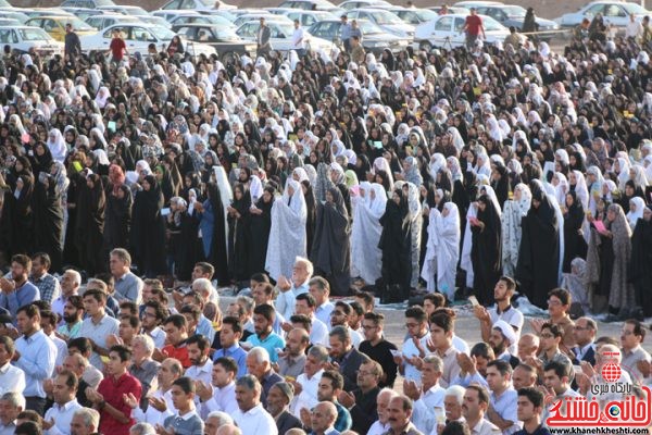 اقامه نماز عید فطر در مصلی امام خامنه ای (مدظله العالی) شهرستان رفسنجان با حضور مردم شهید پرو و مسئولین شهرستان