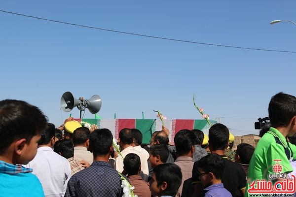 لحظات ناب استقبال از شهید محمد علی محمد صادقی در رفسنجان روستای جعفر اباد نوق دهستان رضوان