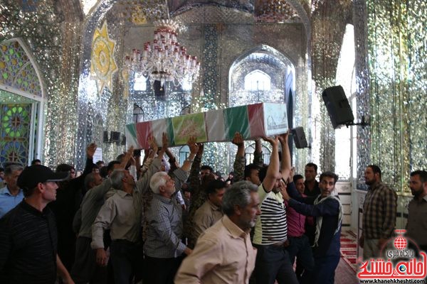 طواف شهید محمد علی محمد صادقی در امامزاده سید جلال ادین اشرف نوق