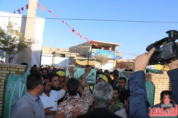 لحظات ناب استقبال از شهید محمد علی محمد صادقی در رفسنجان روستای روستای دهن اباد زادگاه و منزل شهید